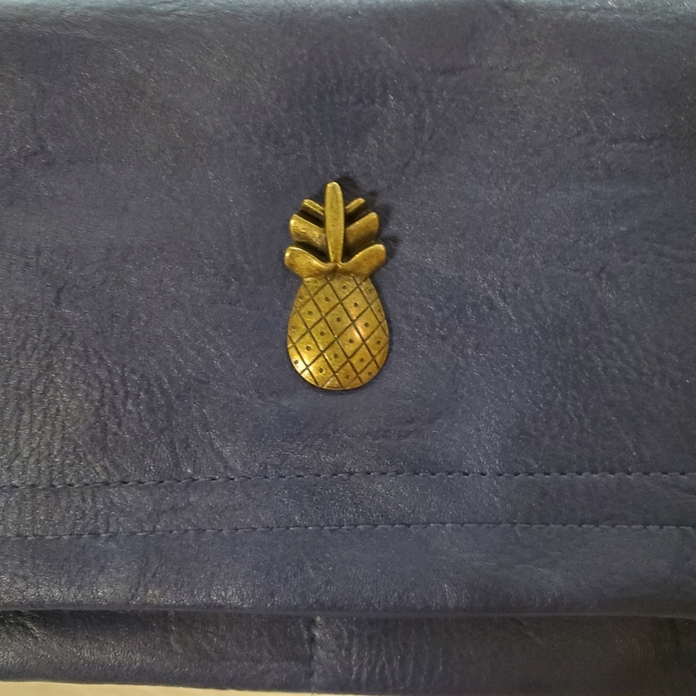 Twig And Arrow Navy Crossbody Bag - Picture 2 of 9